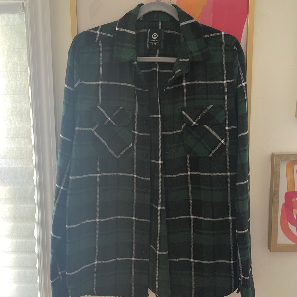 2 womens flannels